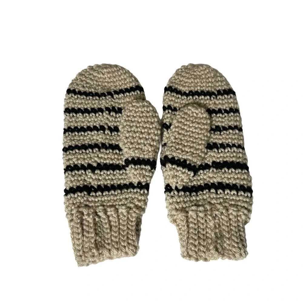 NWOT Handmade Crochet Striped Mittens‎ Beige Black Chunky Knit One Size